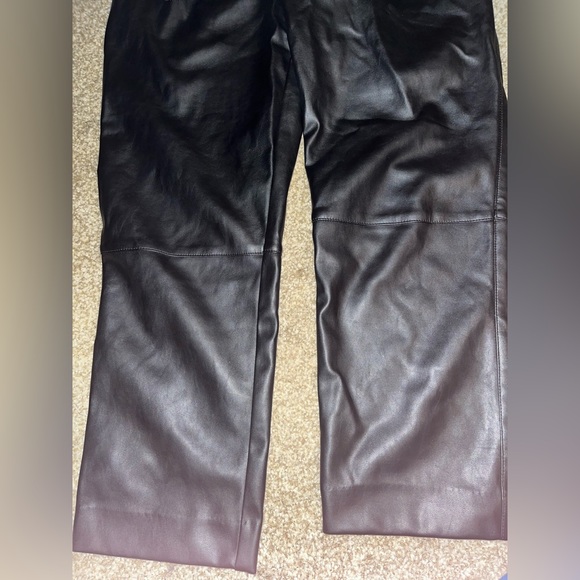 H&M pleather trouser-style cropped pants with cinched waist and belt. - Picture 2 of 5